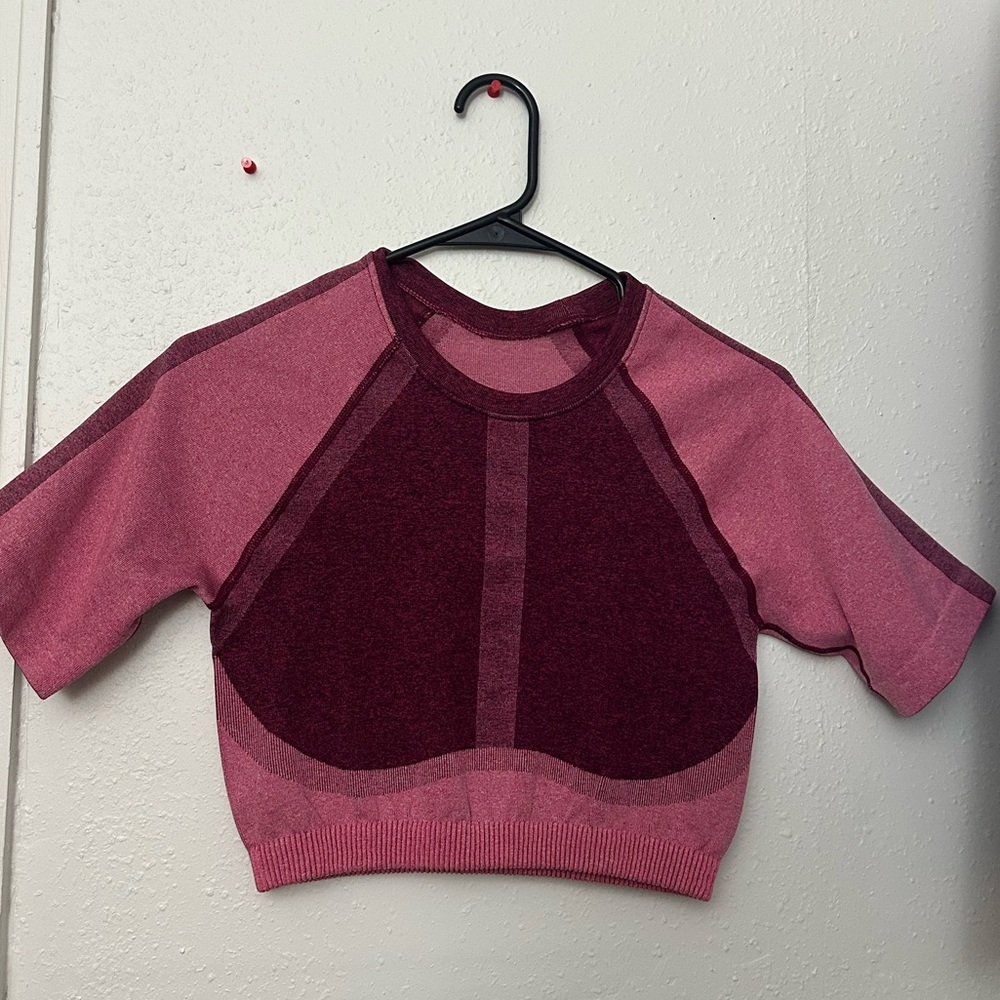 Fabletics Colorblock Cropped Athletic Top